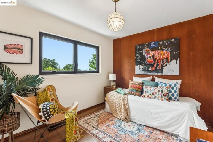 6 Ascot Lane, Oakland, California 94611