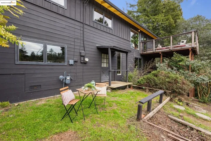 6 Ascot Lane, Oakland, California 94611