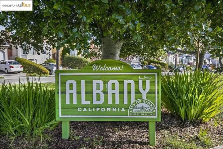 1552 Sonoma Ave, Albany, California 94706