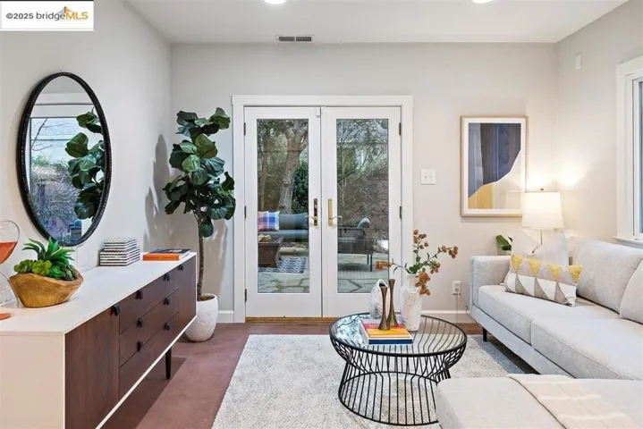1552 Sonoma Ave, Albany, California 94706