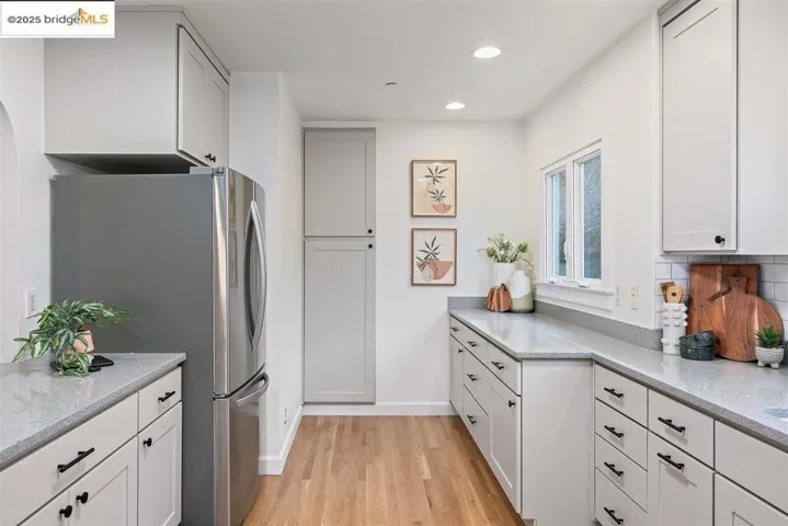 1552 Sonoma Ave, Albany, California 94706
