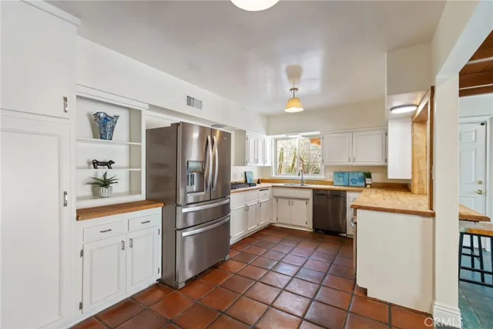 4249 Miramonte Place, Riverside, California 92501