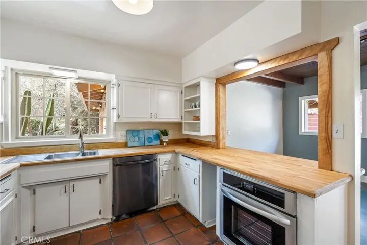 4249 Miramonte Place, Riverside, California 92501