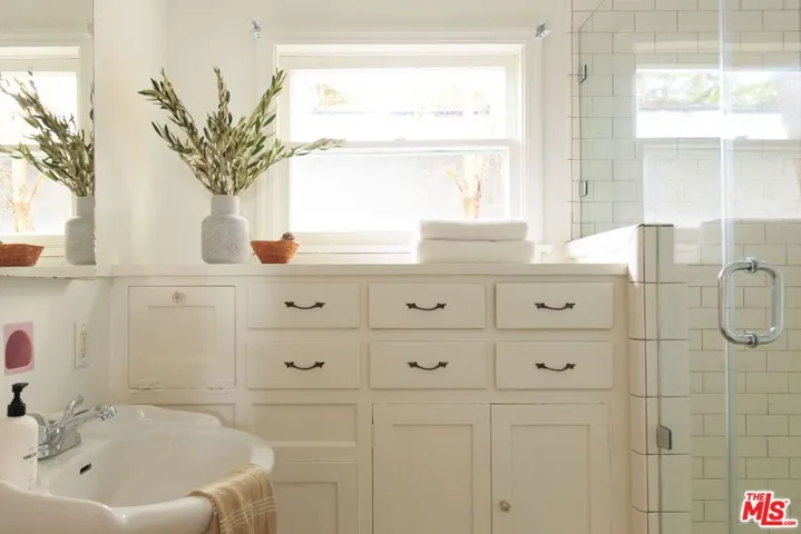 2427 31st Street, Santa Monica, California 90405