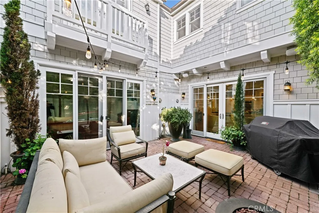 57 Savona Walk, Long Beach, California 90803 home-pic-49