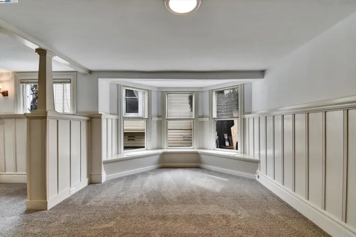 3268 Central Avenue, Alameda, California 94501-3109
