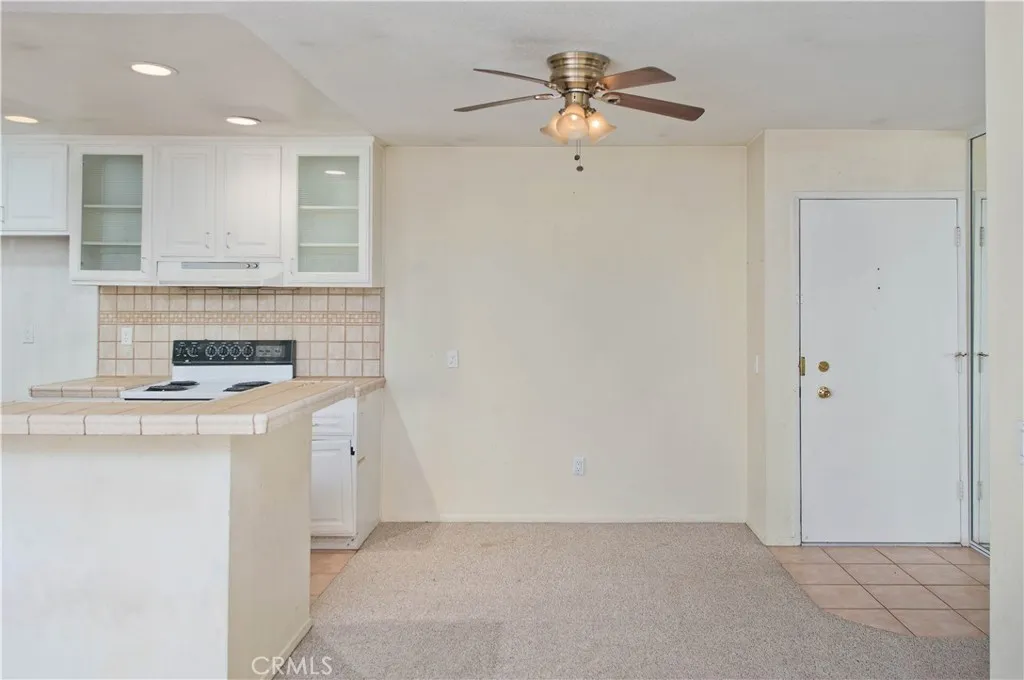 23515 Lyons Avenue 228, Valencia, California 91355 home-pic-5