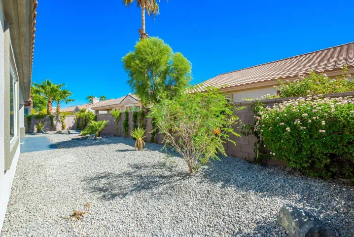 34-web-or-mls-DV_Palm_0824_034