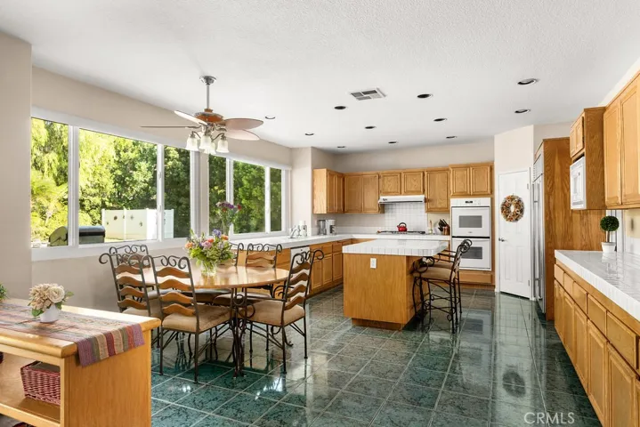 27015 Maiden Moor Lane, Yorba Linda, California 92887