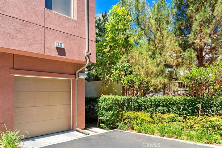 535 Rockefeller, Irvine, California 92612