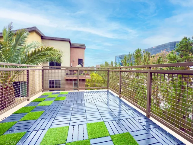 535 Rockefeller, Irvine, California 92612