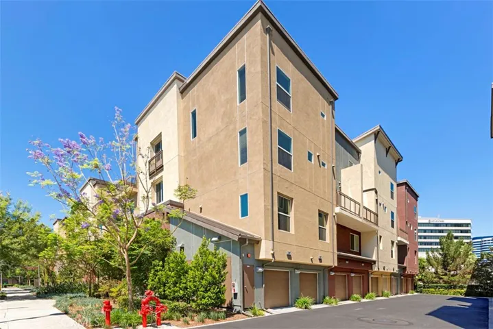 535 Rockefeller, Irvine, California 92612
