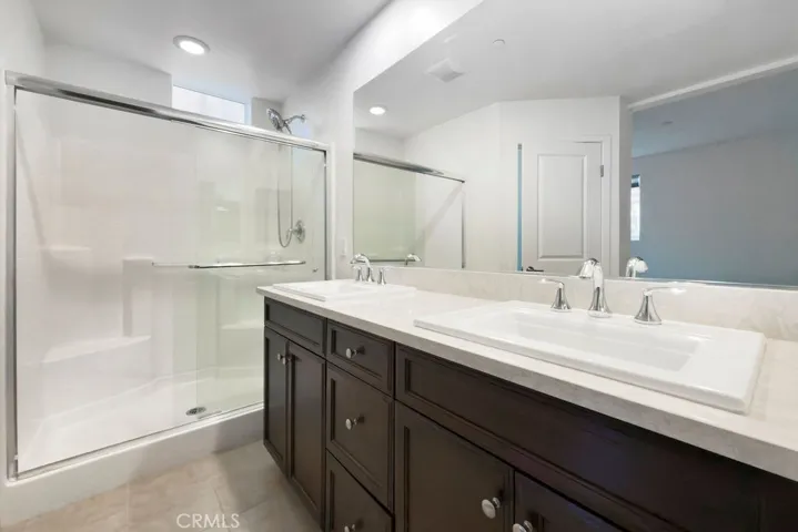535 Rockefeller, Irvine, California 92612