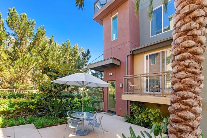 535 Rockefeller, Irvine, California 92612