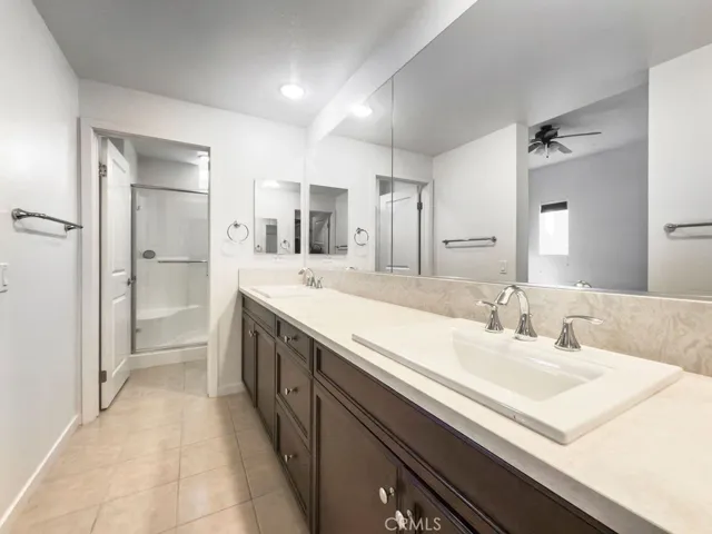 535 Rockefeller, Irvine, California 92612