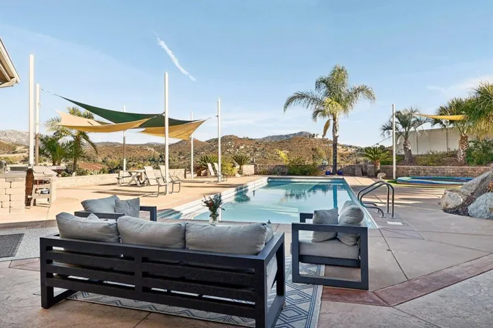 1540 Suncrest Vista Ln, Alpine, California 91901