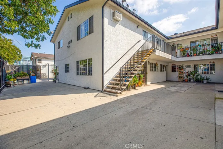 4214 Avalon Boulevard, Los Angeles, California 90011