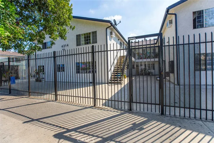 4214 Avalon Boulevard, Los Angeles, California 90011