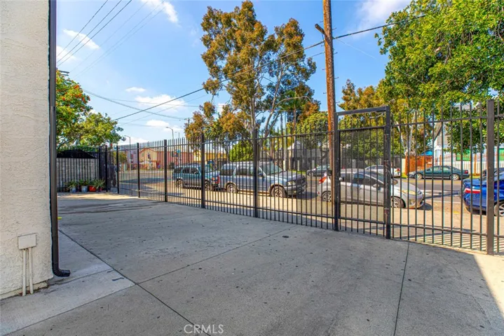 4214 Avalon Boulevard, Los Angeles, California 90011