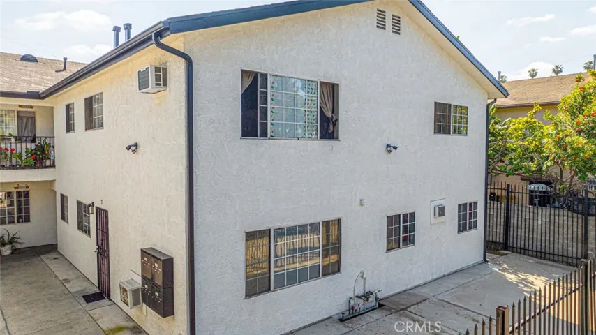 4214 Avalon Boulevard, Los Angeles, California 90011