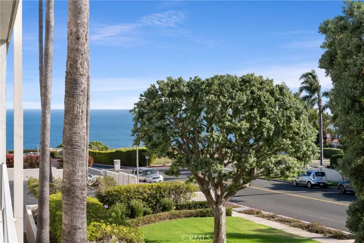 32724 Coastsite Drive 206, Rancho Palos Verdes, California 90275