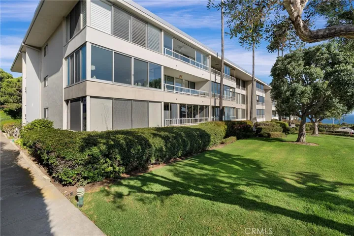 32724 Coastsite Drive 206, Rancho Palos Verdes, California 90275