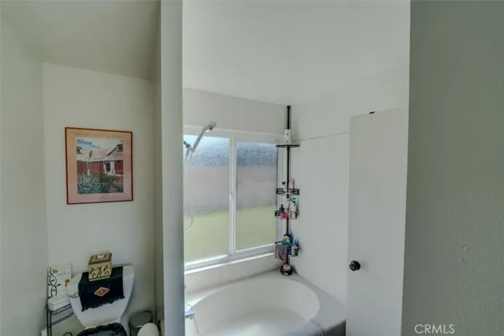 Full passthrough bathroom downstairs.