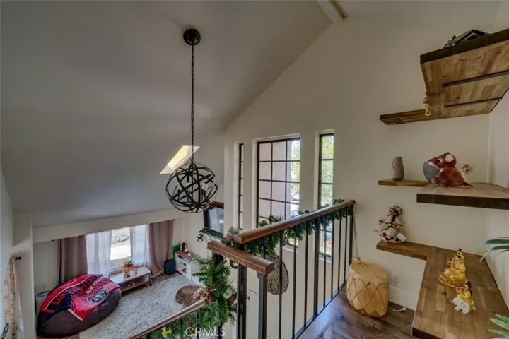 Upstairs landing area (shelves to be removed by tenants)