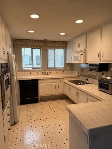 2229 Via Puerta P, Laguna Woods, California 92637