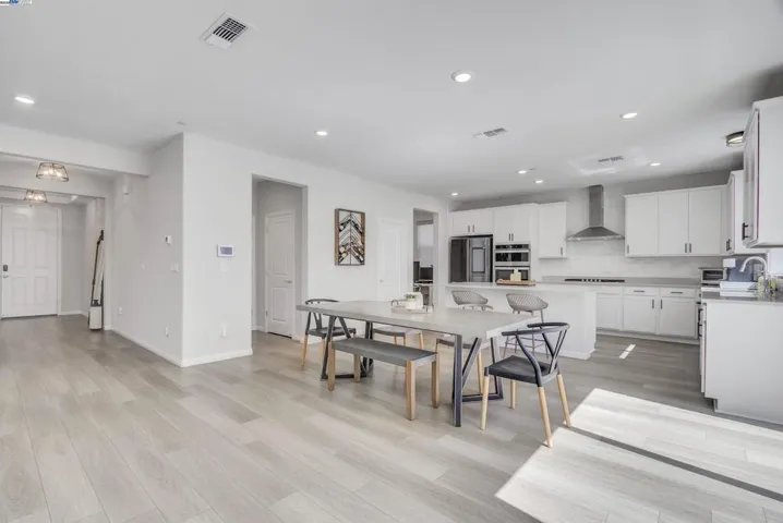 302 Bear Creek Dr, Brentwood, California 94513