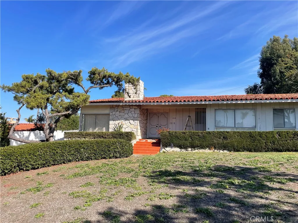 1212 Granvia Altamira, Palos Verdes Estates, California 90274 home-pic-2