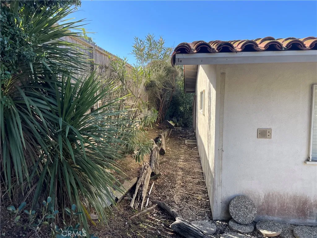 1212 Granvia Altamira, Palos Verdes Estates, California 90274 home-pic-12