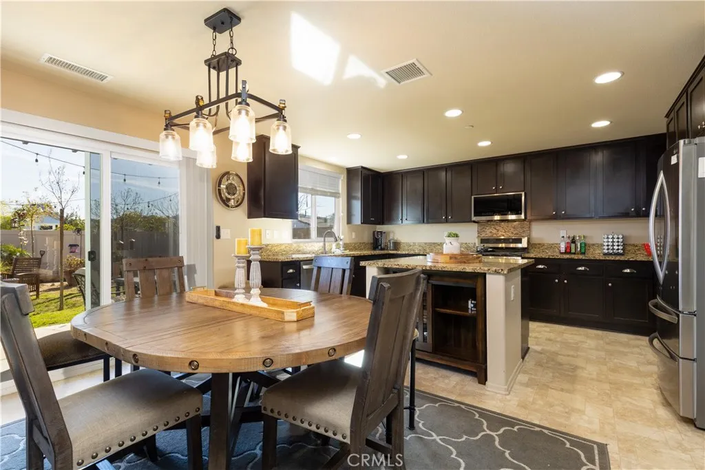 171 Lupine Street, Hemet, California 92543 home-pic-25