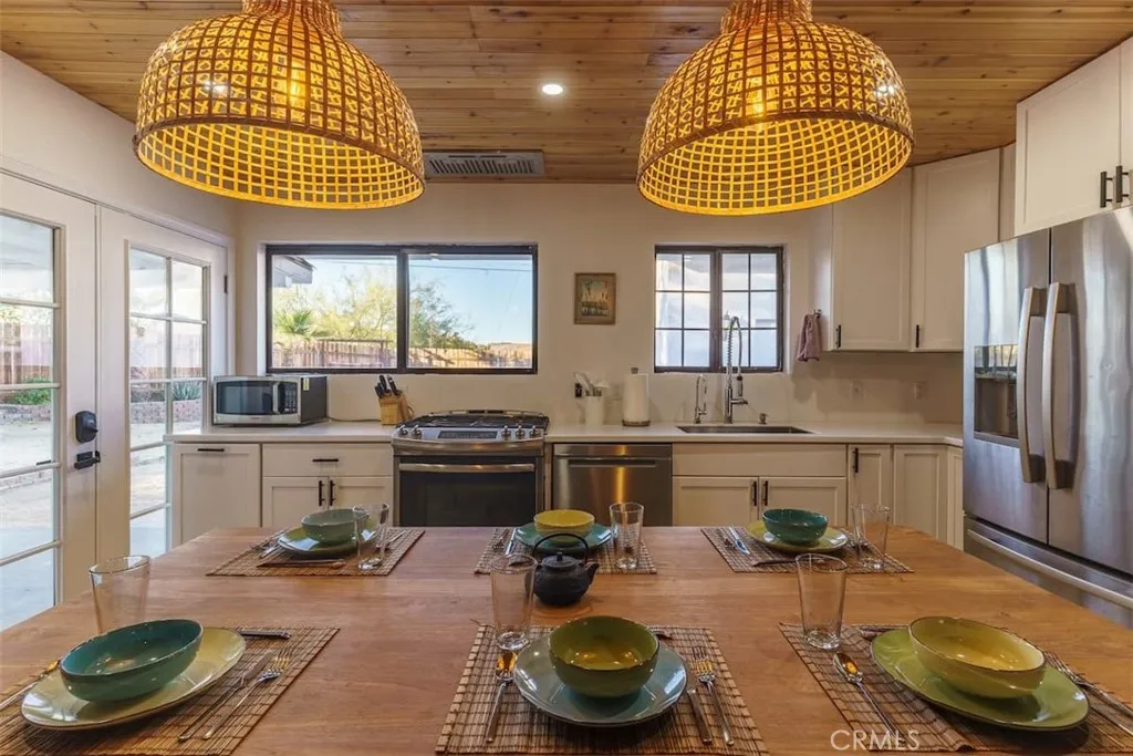 61680 Valley View Drive, Joshua Tree, California 92252 home-pic-11