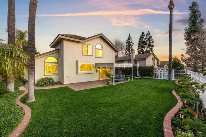 1897 Via Arroyo, La Verne, California 91750