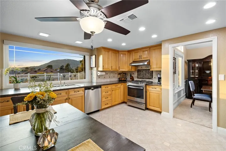 1897 Via Arroyo, La Verne, California 91750