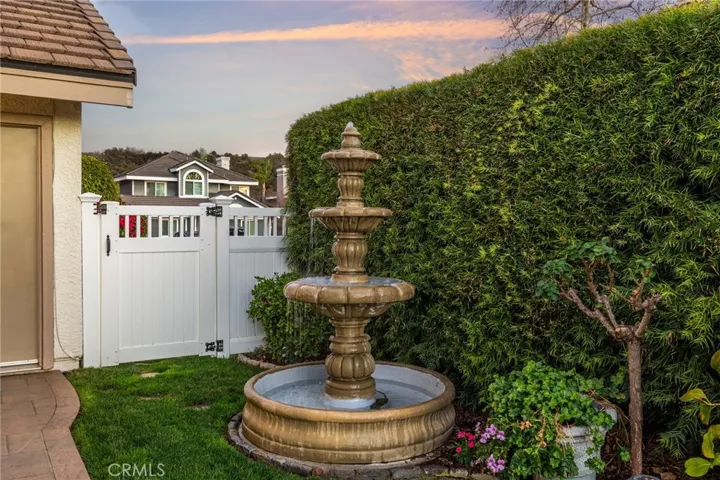1897 Via Arroyo, La Verne, California 91750