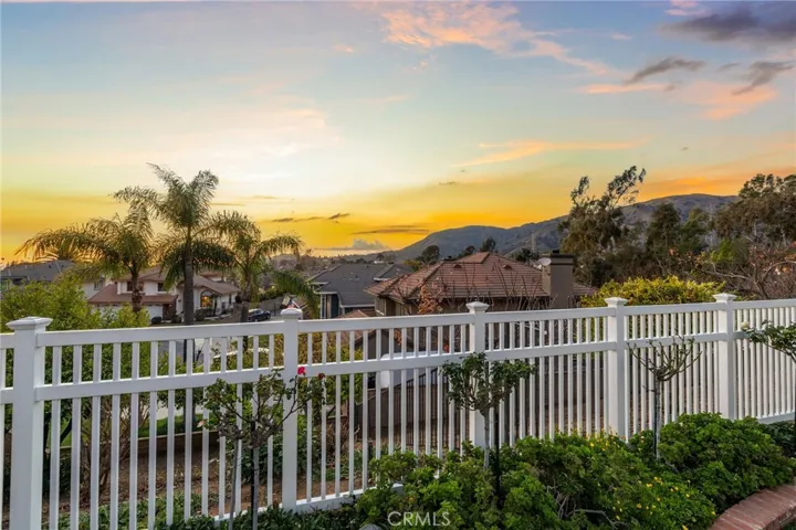 1897 Via Arroyo, La Verne, California 91750