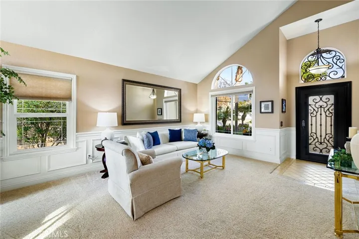 1897 Via Arroyo, La Verne, California 91750