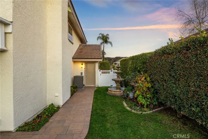 1897 Via Arroyo, La Verne, California 91750