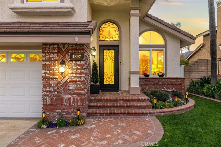 1897 Via Arroyo, La Verne, California 91750