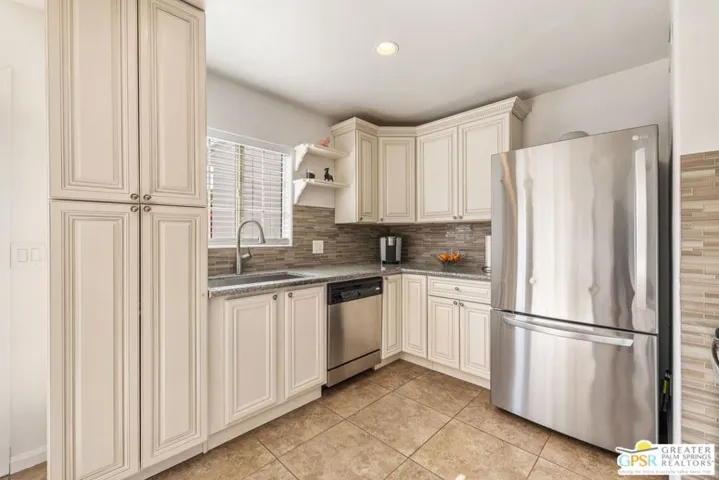 68445 Corta Road, Cathedral City, California 92234