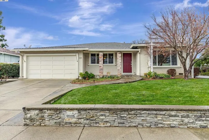 7195 Harvard Pl, Gilroy, California 95020