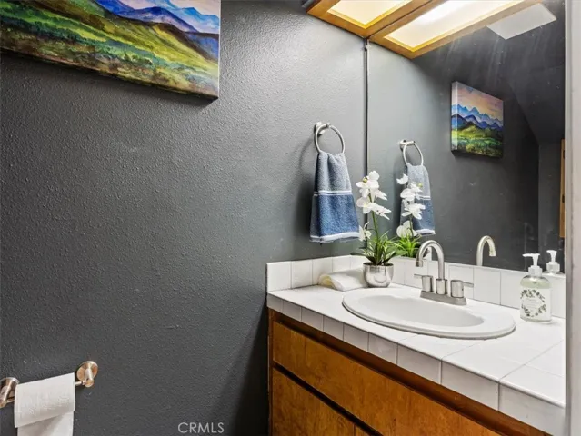 2225 Exposition Drive 11, San Luis Obispo, California 93401