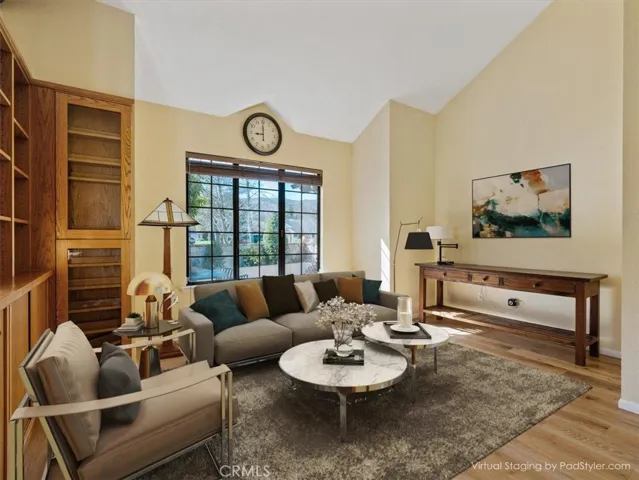 Virtual staging-Den