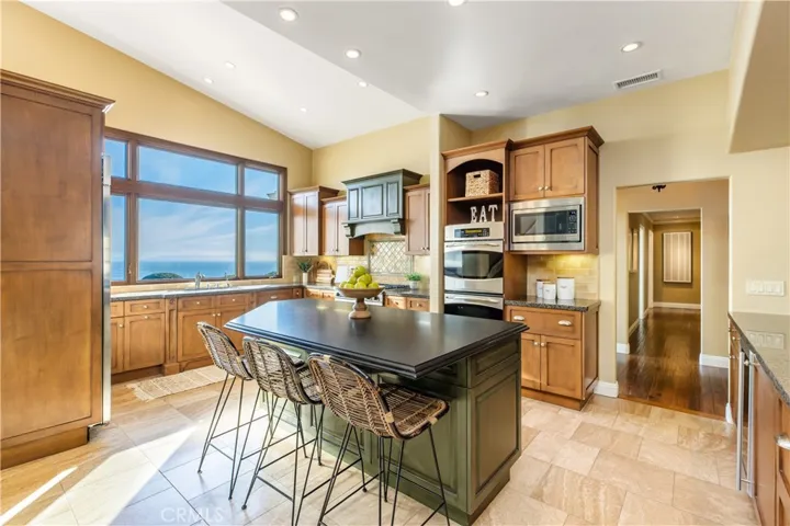 3951 Palos Verdes Drive South, Rancho Palos Verdes, California 90275