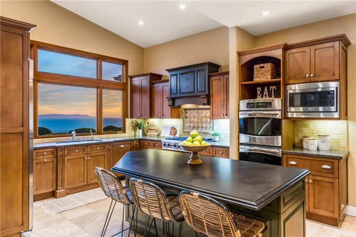 3951 Palos Verdes Drive South, Rancho Palos Verdes, California 90275