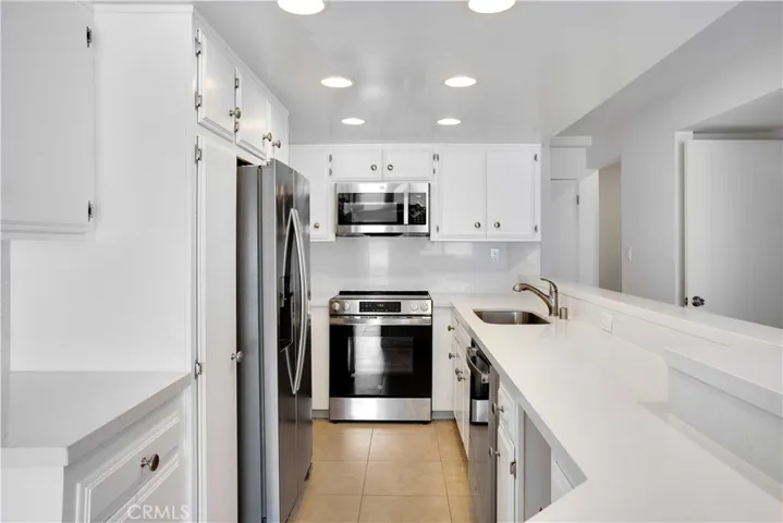 828 Coronado Court, San Diego, California 92109