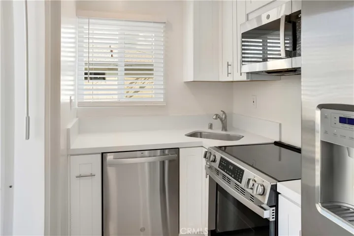 828 Coronado Court, San Diego, California 92109