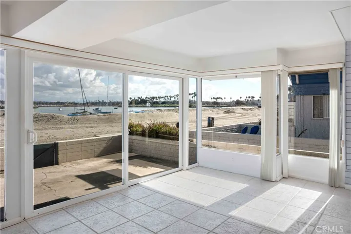 828 Coronado Court, San Diego, California 92109